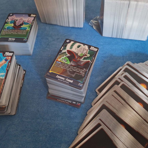 Dragonball 100 authentic cards new condition