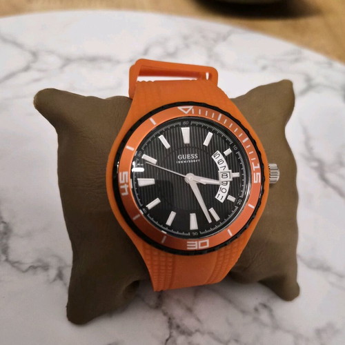 Guess wristwatch women's new with orange silicone strap