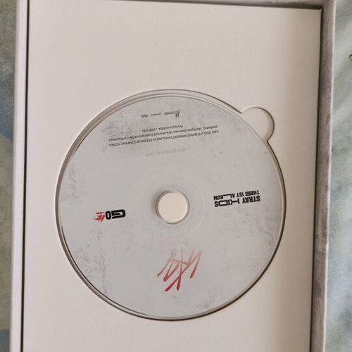 Stray Kids Go Live A Version album with Han signature