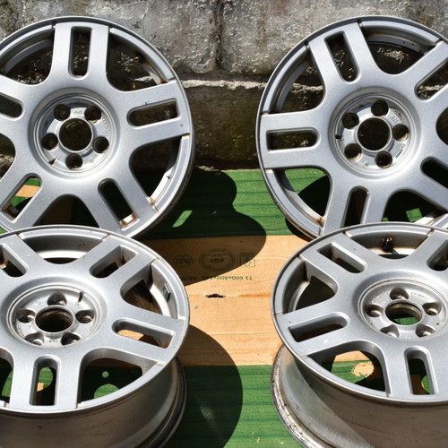VW Golf 4 - Bora 16 Inch Genuine Rims used, set of 4