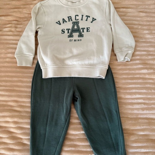 Orchestra kids' tracksuit set like new, beige and green, age 3, 98 cm