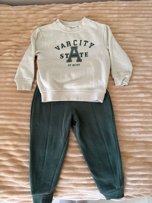Orchestra kids' tracksuit set like new, beige and green, age 3, 98 cm