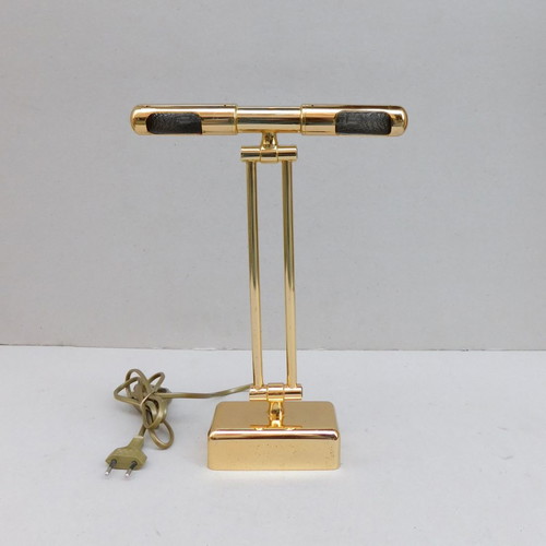 Two-light brass applique with joints for picture lighting