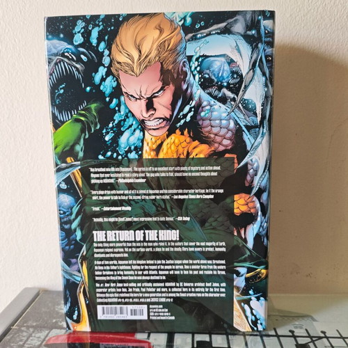 Aquaman by Geoff Johns Omnibus like new