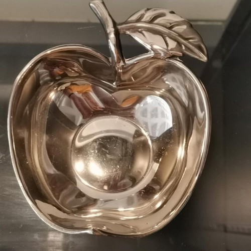 Apple-shaped cup used, silver-plated tin