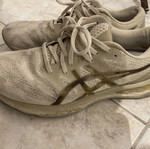 Asics Gel Nimbus 23 unisex sports shoes size 42.5, beige
