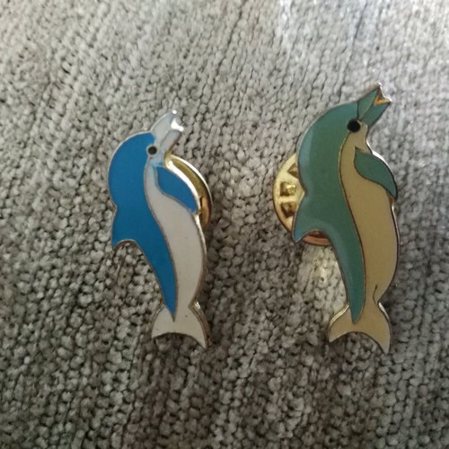 Lapel pins used, set of 2 pieces