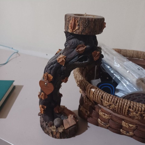 Basket and 2 wooden decorative items like new