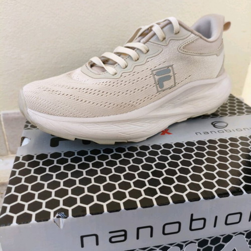 Fila women's training sneakers new, size 38, white pink