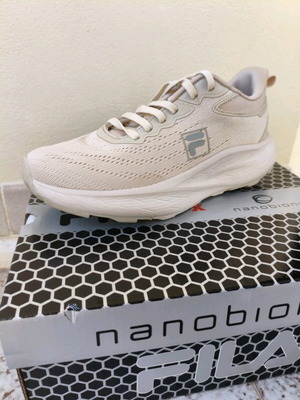 Fila women's training sneakers new, size 38, white pink