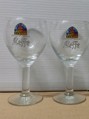 Leffe beer glasses like new, pair