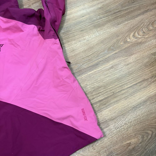 Norrona Narvik GoreTex 2L Insulated Jacket women's M like new, colorful