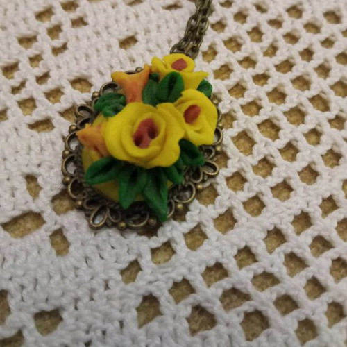 Long handmade necklace with flowers, new, vintage style