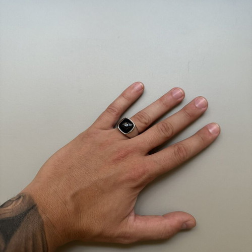 Signet ring silver with black stone like new