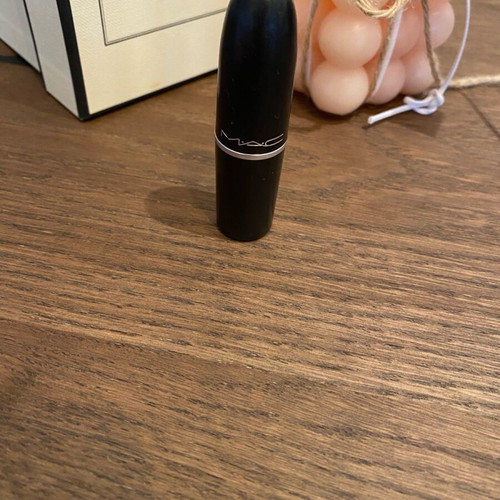 Mac collectible lipstick hang-up used