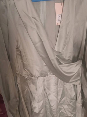 Satin dress short gray-green medium new with open neckline