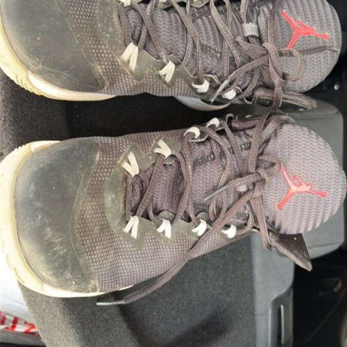 Jordan shoes size 44.5 used, black, good condition without tears