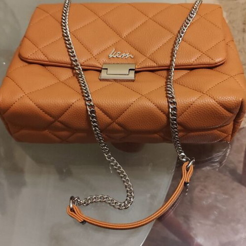 Kem shoulder bag camel color new, medium size
