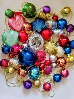 Christmas ornaments and balls set of 46, plastic