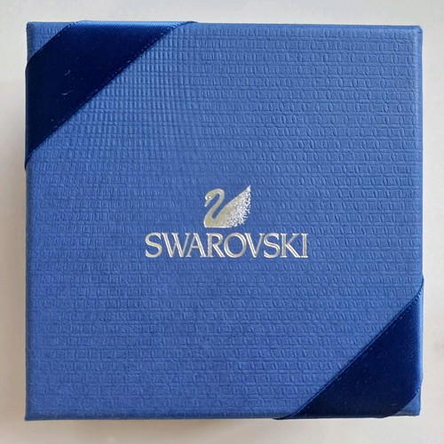 Swarovski necklace in rose gold, like new