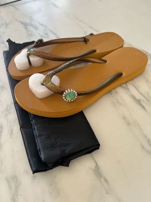 Isotoner Original Switch flip flops new, ochre 37/38