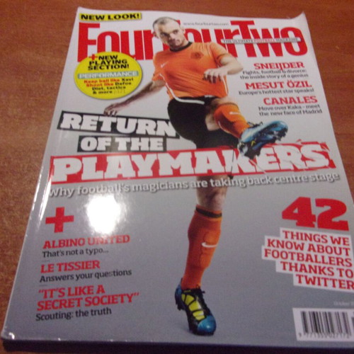 Four Four Two October 2010 Playmakers Special like new, for PAOK fans