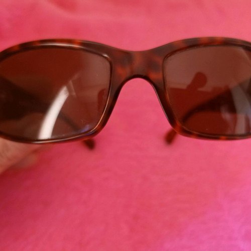 DKNY women's vintage sunglasses used, acetate frame