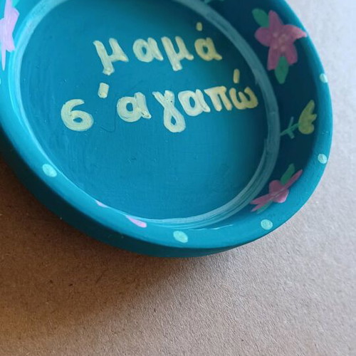 Decorative jewelry dish new, handmade, with "Mom I love you" dedication