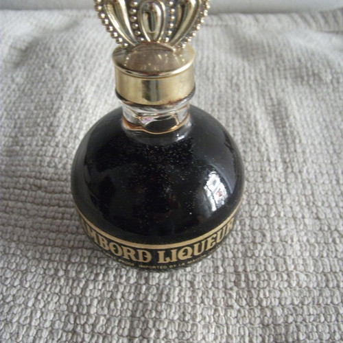 Royale Chambord Liqueur miniature like new, rare condition