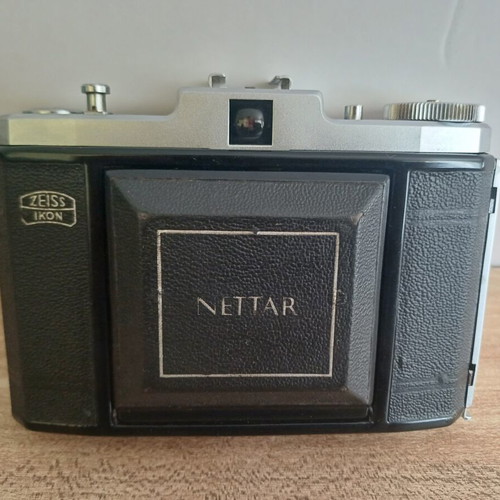 Zeiss Ikon Nettar 518/16 folding medium format camera used