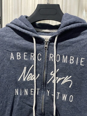 Abercrombie & Fitch hoodie μεταχειρισμένο, μέγεθος S, γκρι και μπλε