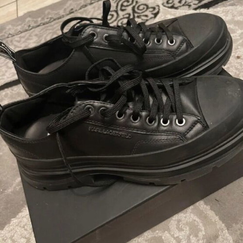 Karl Lagerfeld chunky sneakers like new, black, size 43