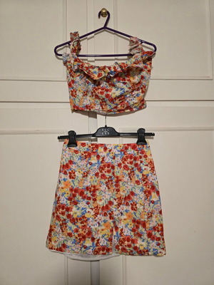 MtsPoint women's top and skirt set, multicolored