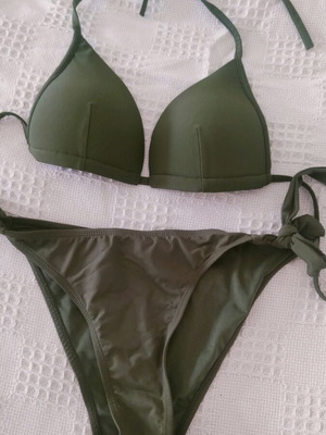 Khaki bikini set like new, medium top and small bottom