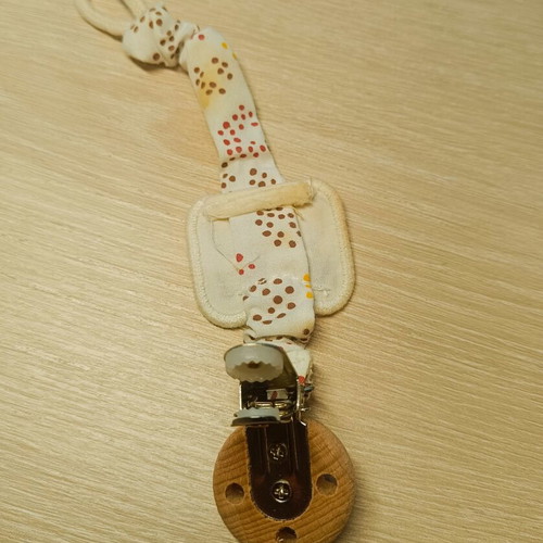 Pacifier chain Ethnic animals like new, cotton and wood clip