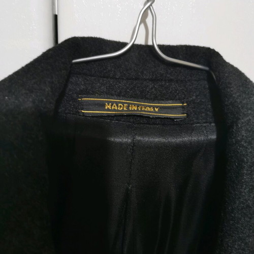 Men's coat like new, size medium, black