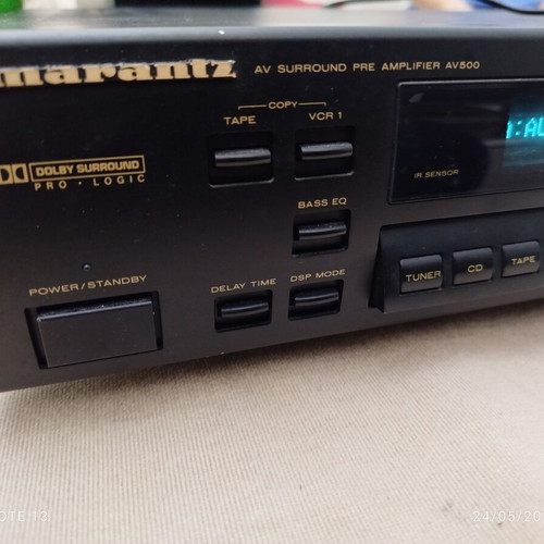 Marantz AV 500 Preamplifier like new, warm sound from the 90s