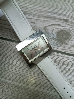 Dolce & Gabbana women's watch used, leather strap, silver