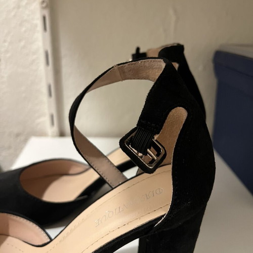 Pumps black size 39, like new, with thick heel