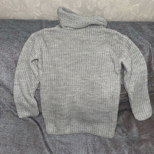 Pullover sweater gray like new, one size