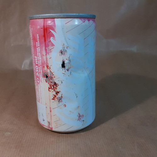 Coca-Cola and Ivi aluminum cans used from the 1980s