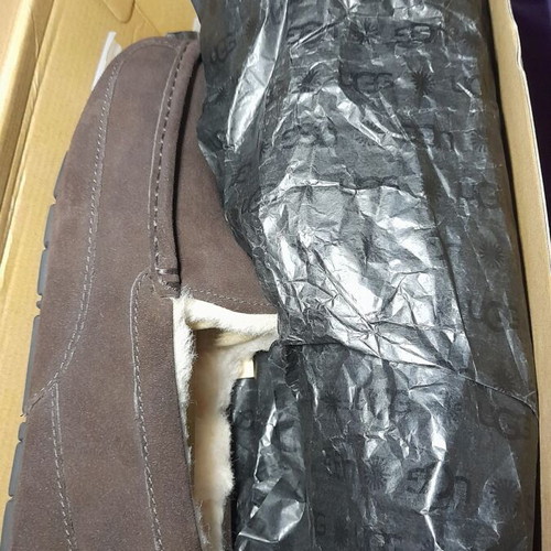 Ugg M Ascot 43 EU New Brown Loafers with Box