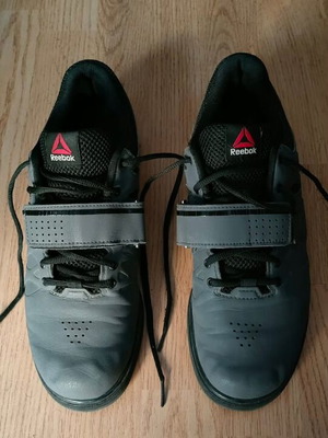 Reebok weightlifting crossfit shoes like new, size 42