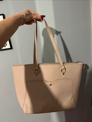 Shoulder bag beige like new, large everyday