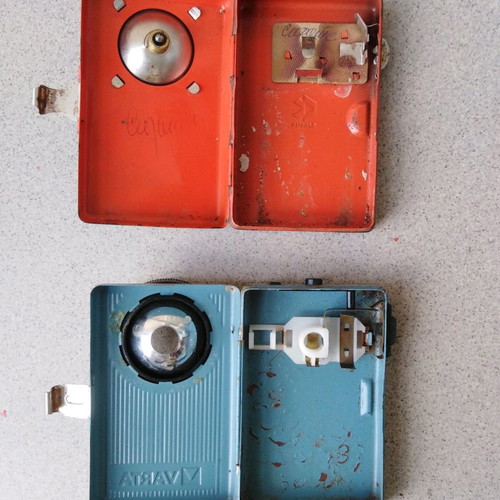 Flat flashlights set of two