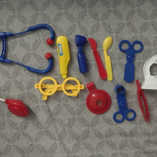 Doctor Tools toy set like new, stethoscope repaired