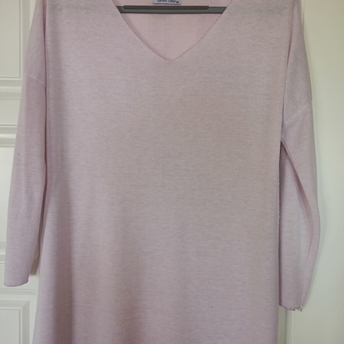 Celestino Purple Thin Long Sleeve V-Neck Blouse like new