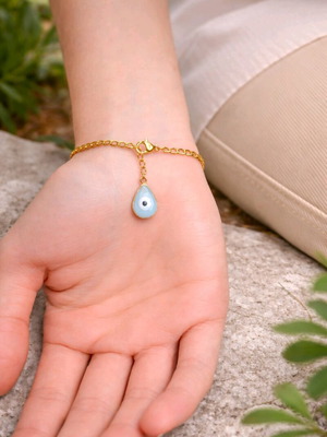 Steel chain bracelet with blue eye charm, new