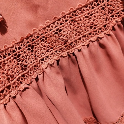 Midi dress orange like new with lace details, short sleeves