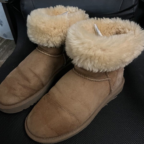Ugg Classic Short II boots size 38 chestnut like new